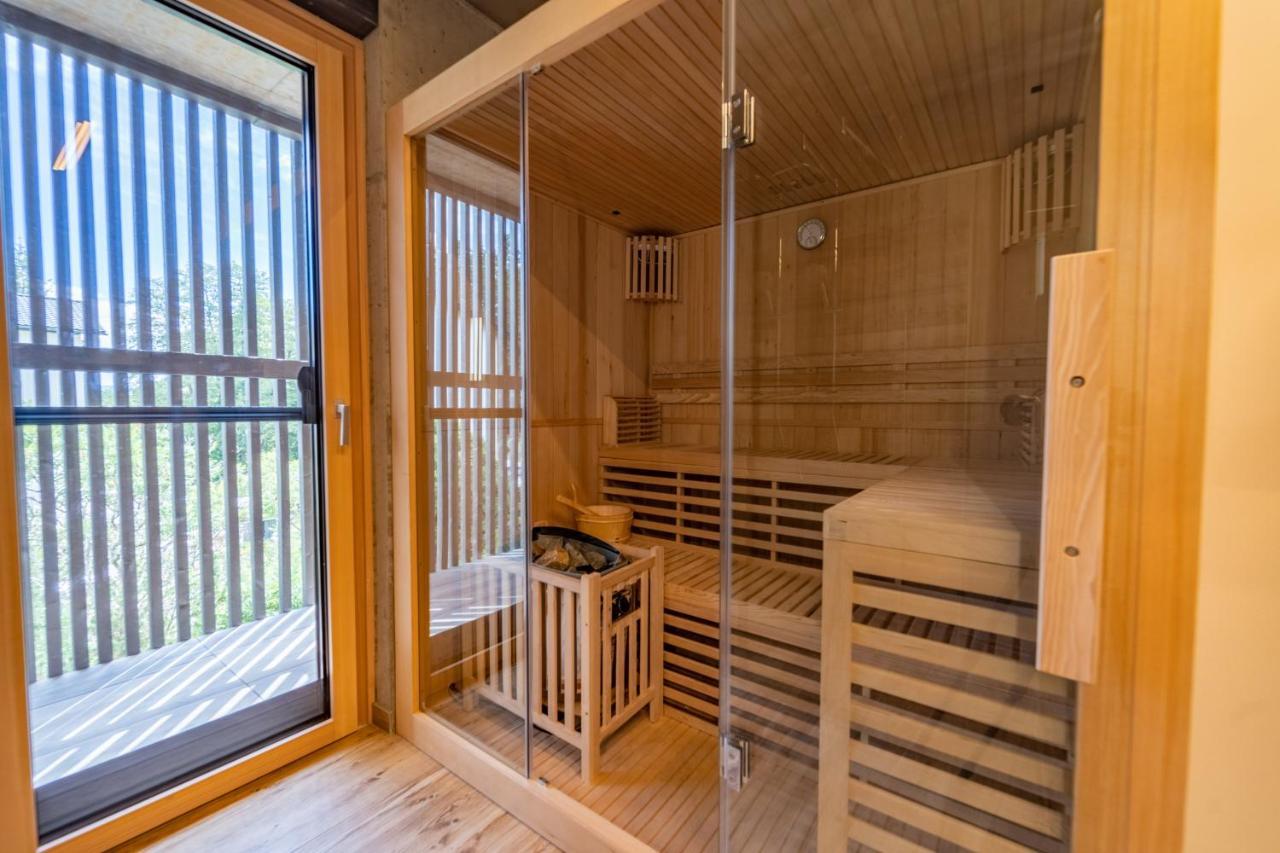 Merlrose Apartments 상트칸지안 외부 사진