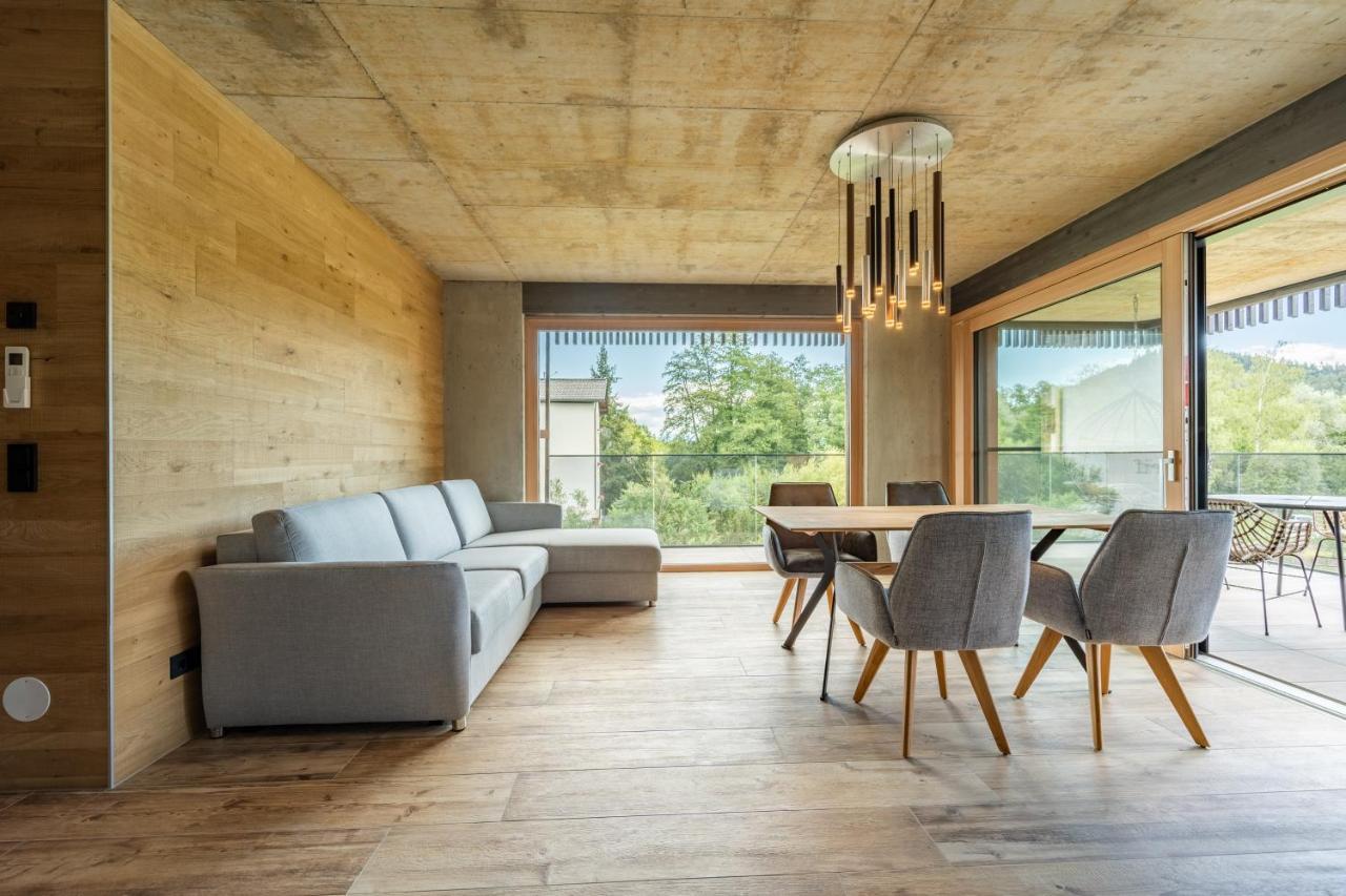 Merlrose Apartments 상트칸지안 외부 사진
